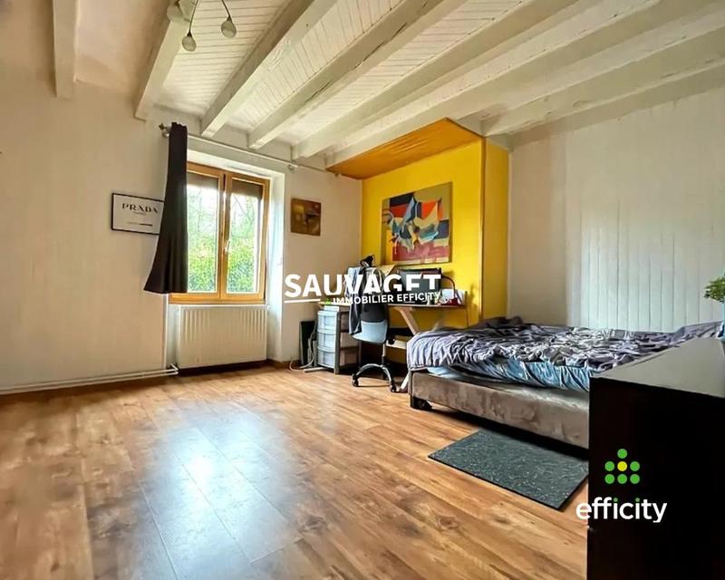 Maison - 320 m² - 11 pièces