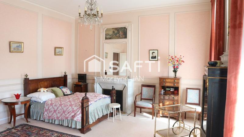 Appartement - 218 m² - 7 pièces