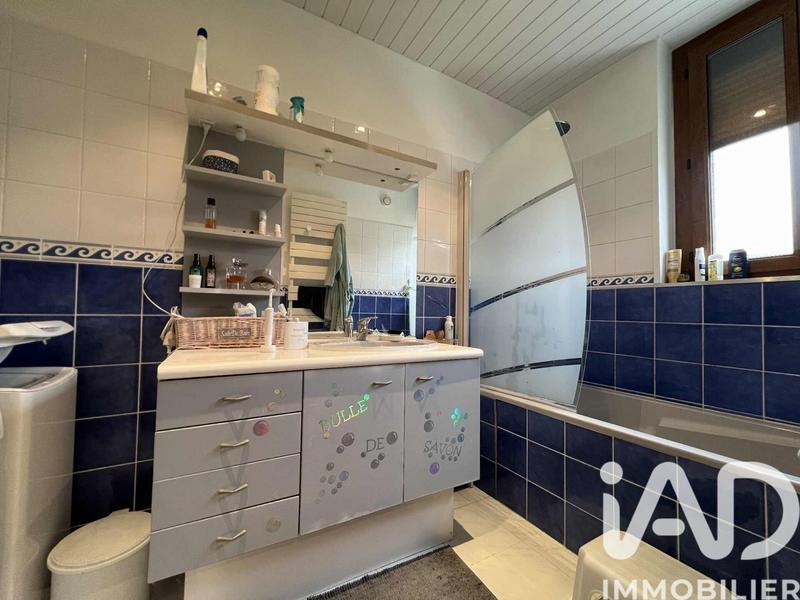 Maison - 198 m² - 8 pièces