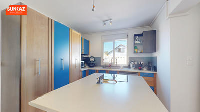 Maison - 92 m² - 5 pièces