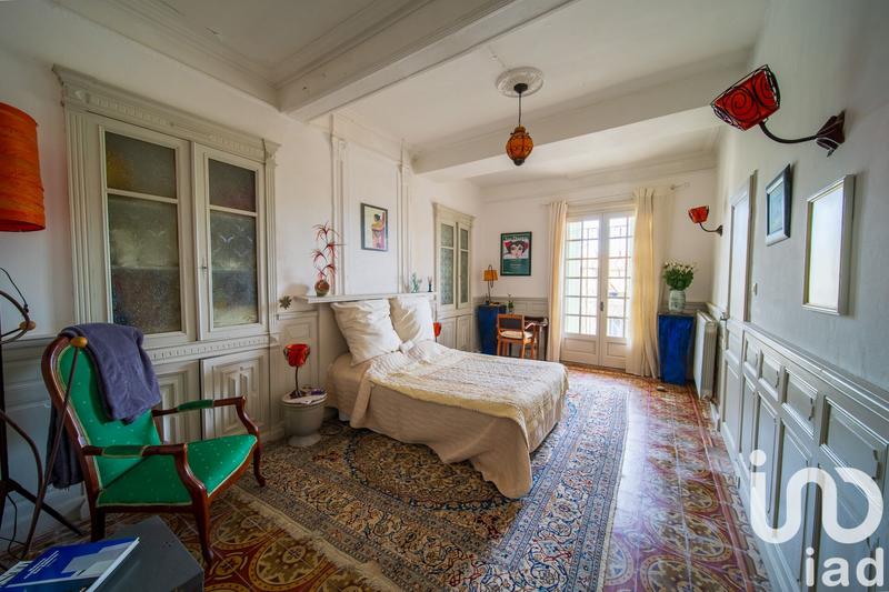 Maison de village - 360 m² - 10 pièces