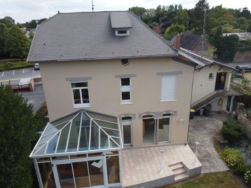 Maison - 337 m² - 10 pièces
