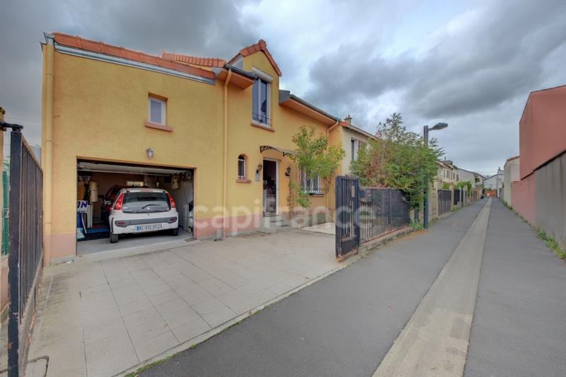 Maison - 106 m² - 5 pièces