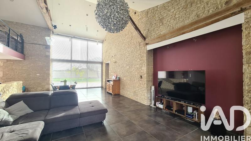 Maison - 327 m² - 7 pièces