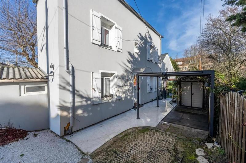 Maison - 85 m² - 5 pièces