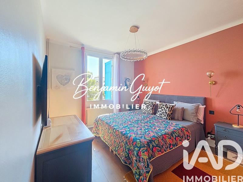 Appartement - 99 m² - 3 pièces