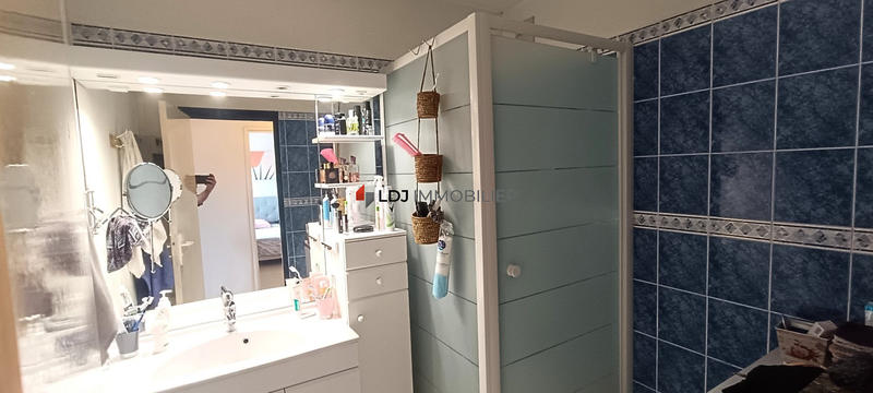 Appartement - 77 m² - 3 pièces