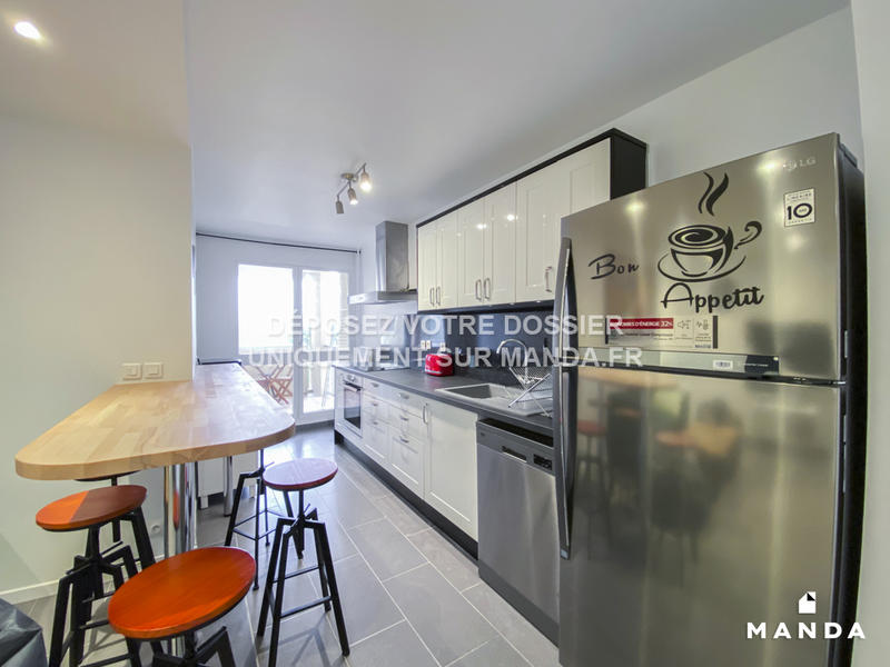 Chambre - 10 m² - 6 pièces