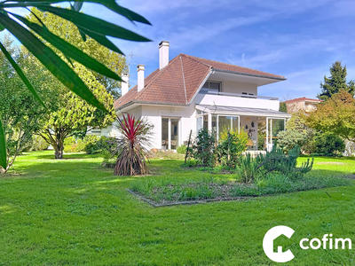 Villa - 165 m² - 6 pièces