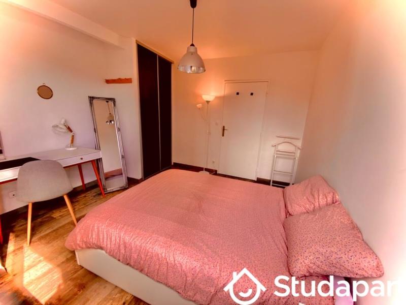 Chambre - 12 m² - 1 pièce