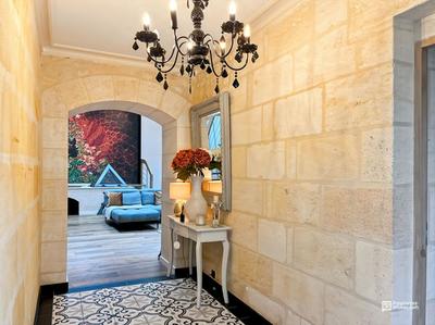 Maison - 215 m² - 4 pièces