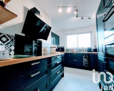 Appartement - 80 m² - 3 pièces