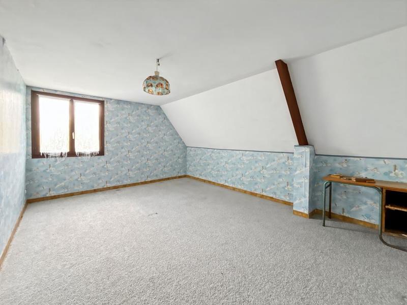 Maison - 215 m² - 6 pièces