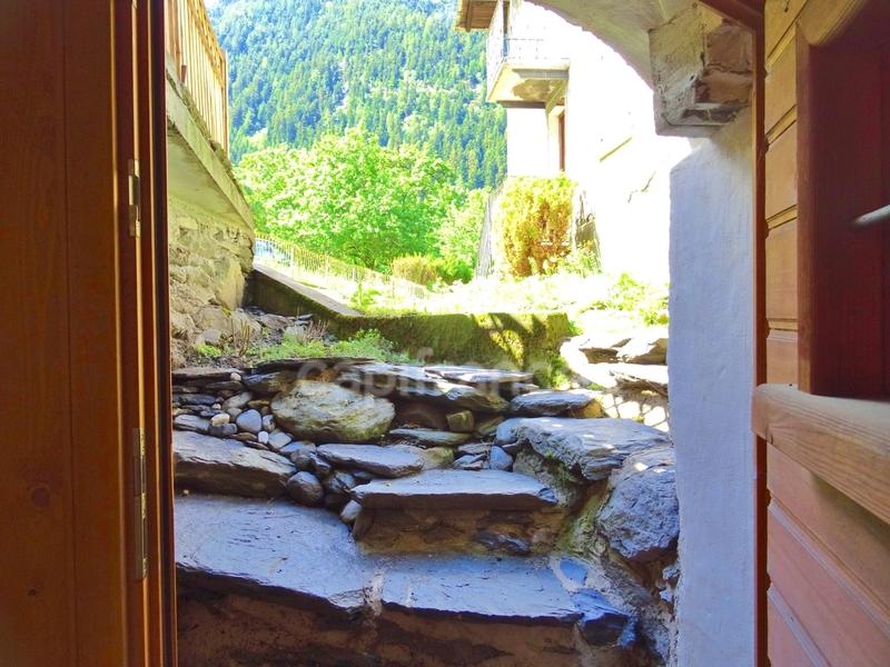 Maison en pierre - 274 m² - 8 pièces