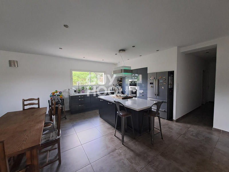 Maison - 142 m² - 5 pièces