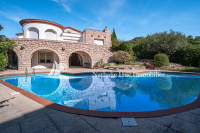 Demeure - 262 m² - 8 pièces