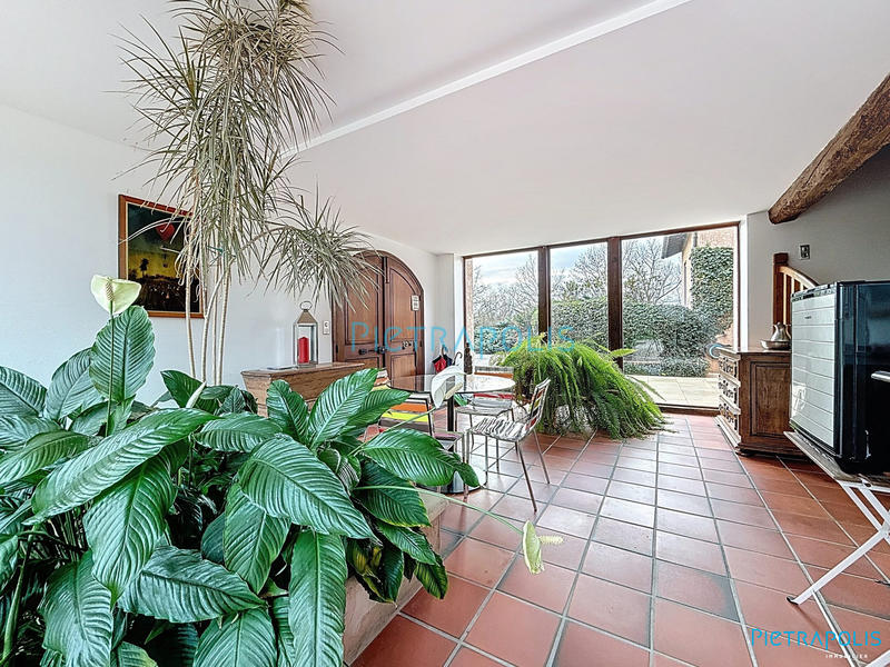 Maison ancienne - 350 m² - 13 pièces