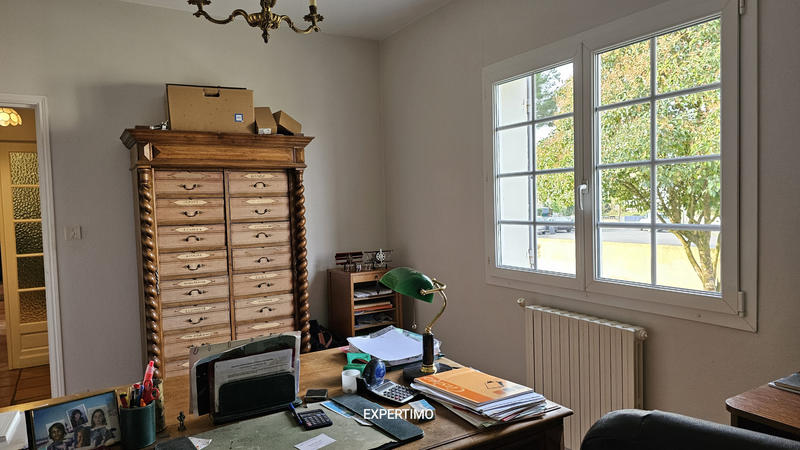 Maison - 220 m² - 9 pièces