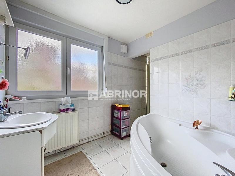 Maison - 92 m² - 4 pièces