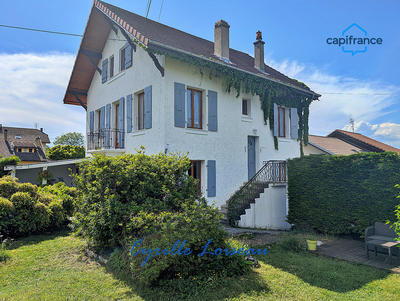 Maison - 172 m² - 12 pièces