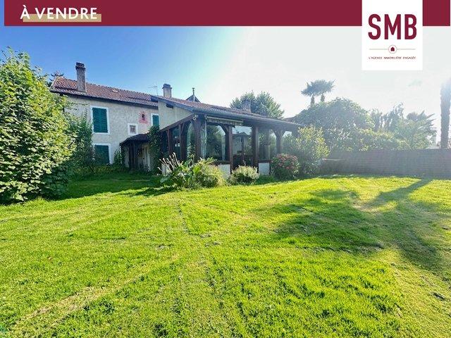 Maison - 203 m² - 7 pièces