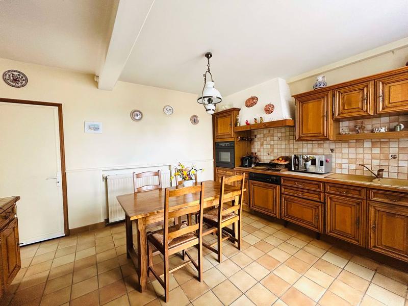 Maison jumelée - 141 m² - 6 pièces