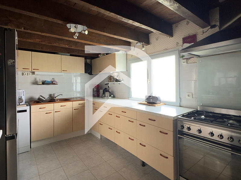 Maison - 147 m² - 6 pièces