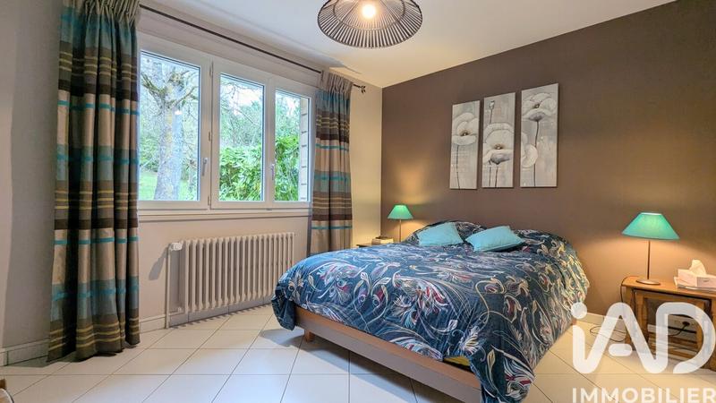 Maison - 188 m² - 8 pièces