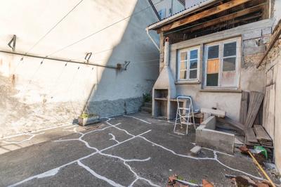 Maison - 98 m² - 6 pièces