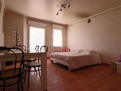 Maison ancienne - 177 m² - 6 pièces