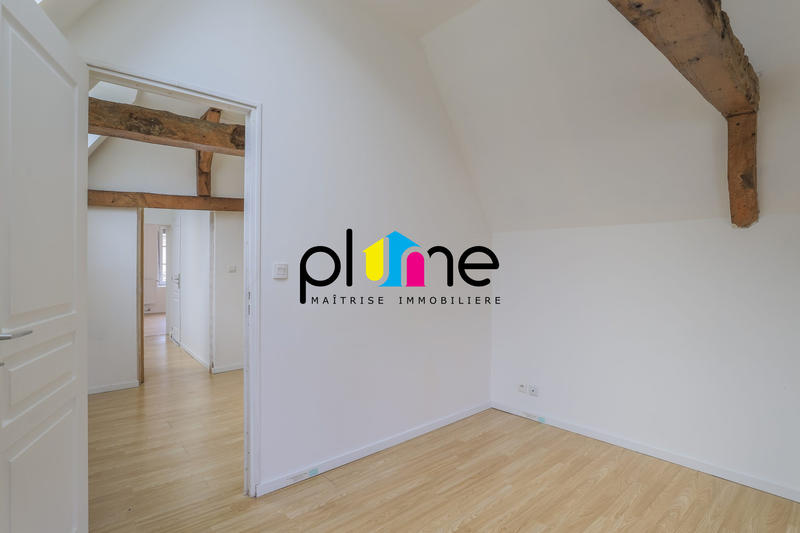 Appartement - 105 m² - 5 pièces