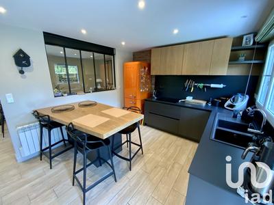 Maison - 182 m² - 7 pièces