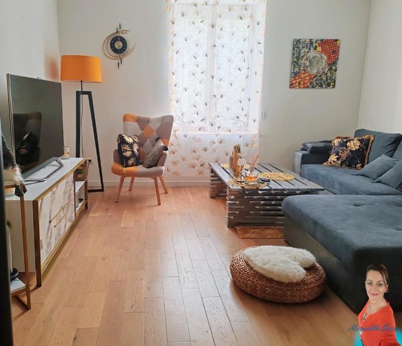 Maison - 248 m² - 9 pièces