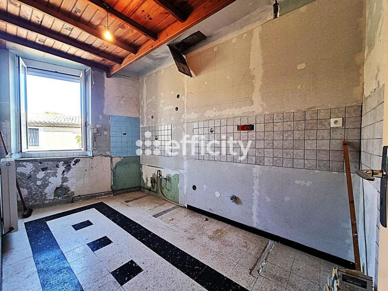 Maison - 85 m² - 5 pièces