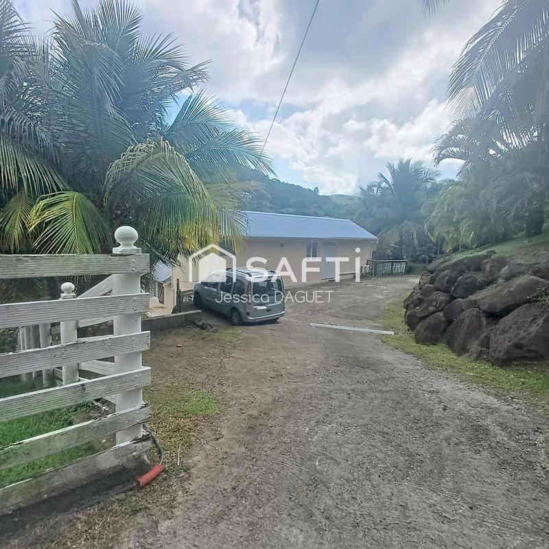 Maison - 208 m² - 8 pièces