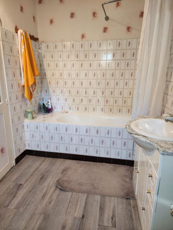 Maison - 185 m² - 9 pièces