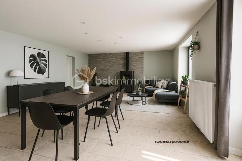 Maison traditionnelle - 245 m² - 7 pièces