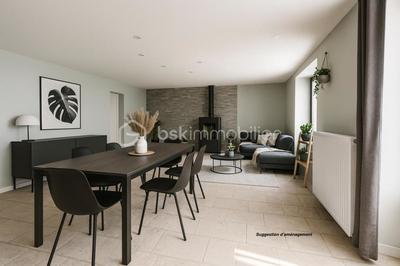 Maison traditionnelle - 245 m² - 7 pièces