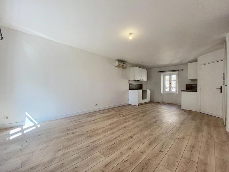 Immeuble - 155 m² - 7 pièces