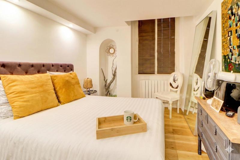 Loft - 104 m² - 3 pièces