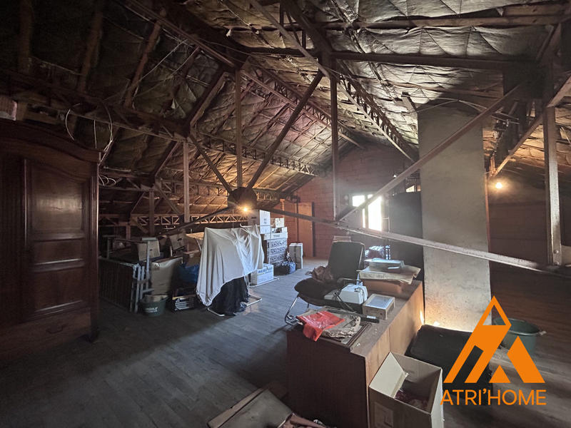 Appartement - 90 m² - 1 pièce