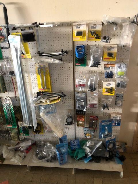 Pièces détachées pour camping car, auto,remorque et divers