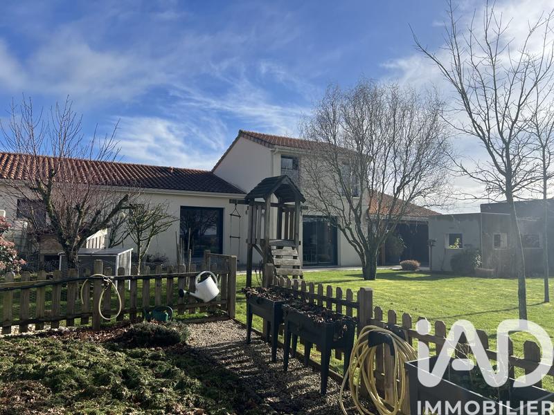 Maison - 126 m² - 7 pièces