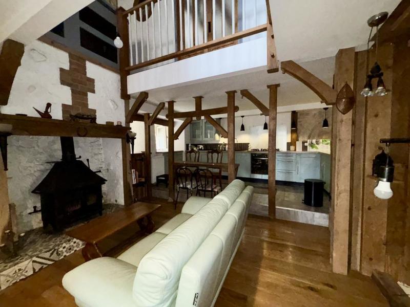 Maison - 93 m² - 5 pièces