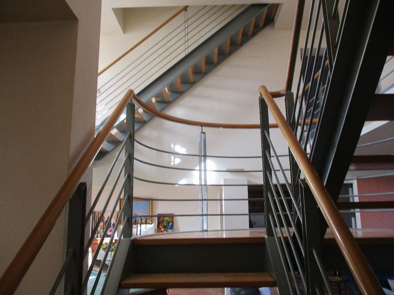 Maison - 300 m² - 8 pièces