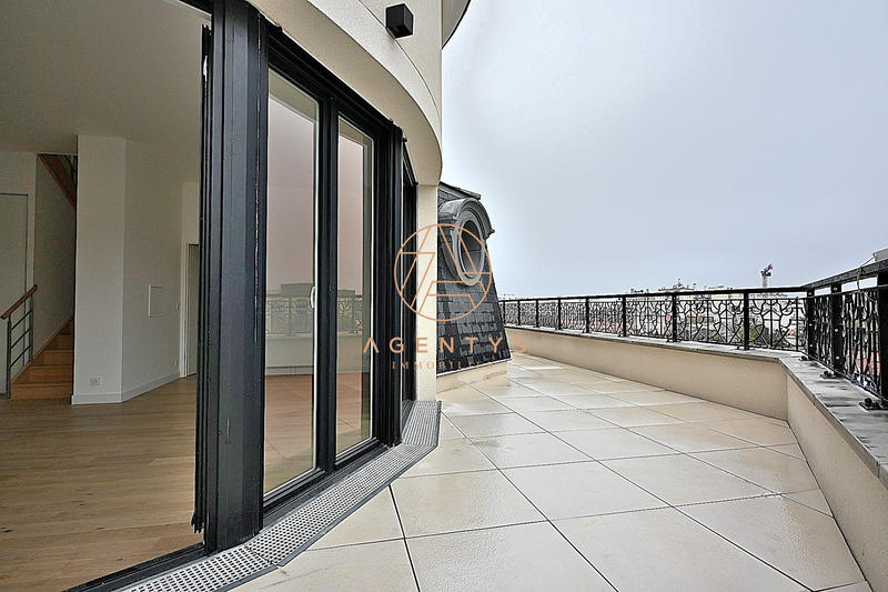 Duplex - 131 m² - 5 pièces