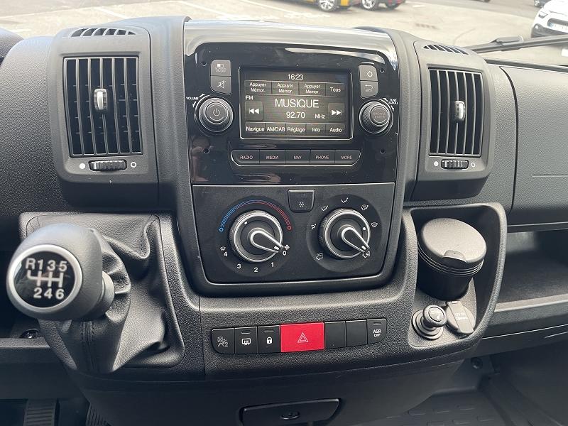 Citroën Jumper III Fourgon Tole Club 33 L2h2 2.2 Bluehdi 16v s&amp;S - 140