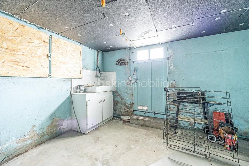 Maison - 93 m² - 7 pièces