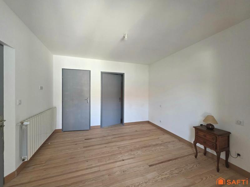 Maison de village - 310 m² - 8 pièces