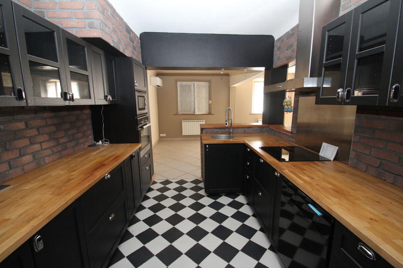 Maison - 94 m² - 4 pièces